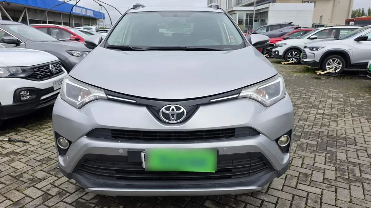 Toyota Rav 4 2.5 4x2 Super Lujo At 5p año 2019