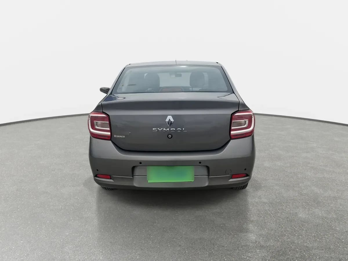 Renault Symbol 1.6 Intens Tech 4x2 Mt 4p año 2021