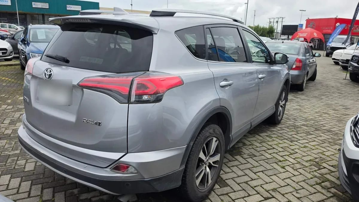 Toyota Rav 4 2.5 4x2 Super Lujo At 5p año 2019
