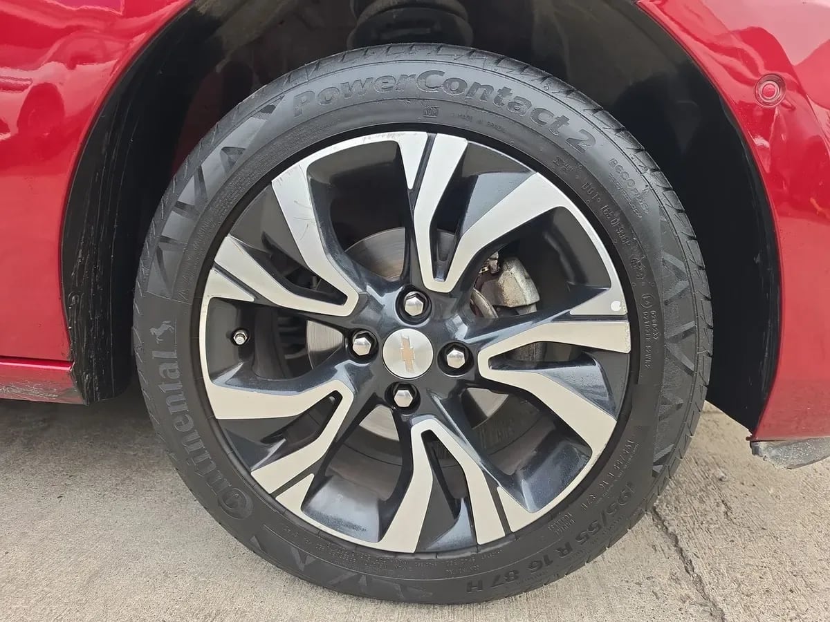 Chevrolet Onix 1.0t Premier S 4x2 Hb At 5p año 2025