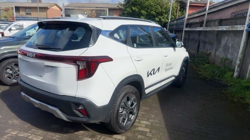 Kia Seltos 1.5 Ex 4x2 Avt At 5p año 2026