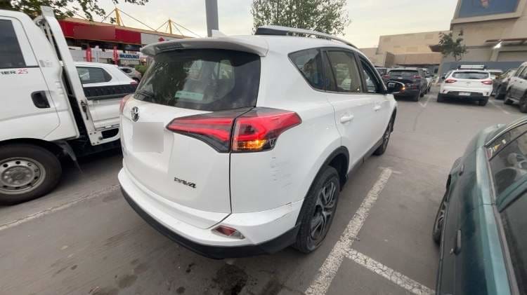Toyota Rav 4 2.0 Lujo 4x2 Cvt At 5p año 2018