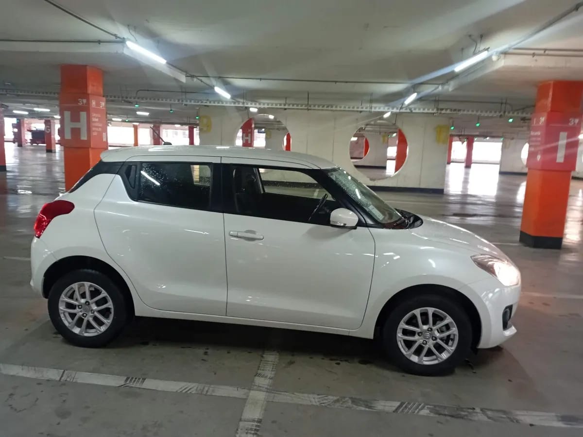 Suzuki Swift 1.2 Gl Sport 4x2 Hb At 5p año 2025