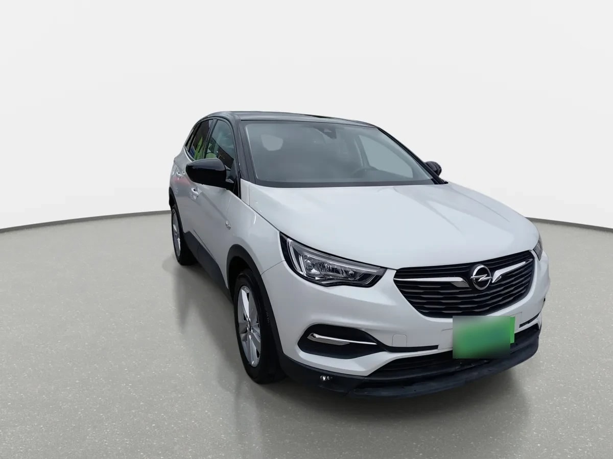 Opel Grandland 1.2t Dynamic 4x2 Mt6 5p año 2021