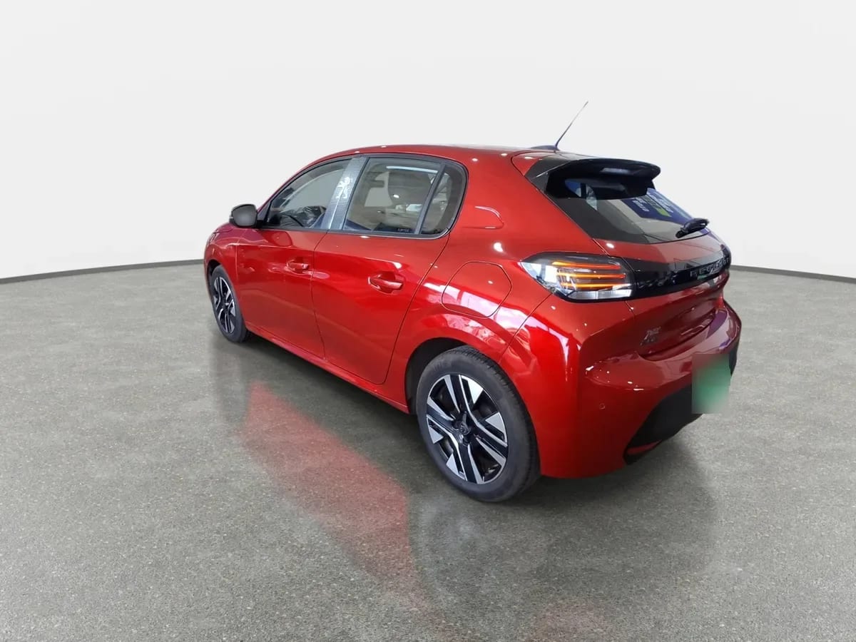 Peugeot 208 1.2 Mca Puretech 100 Active 4x2 Mt 5p año 2024