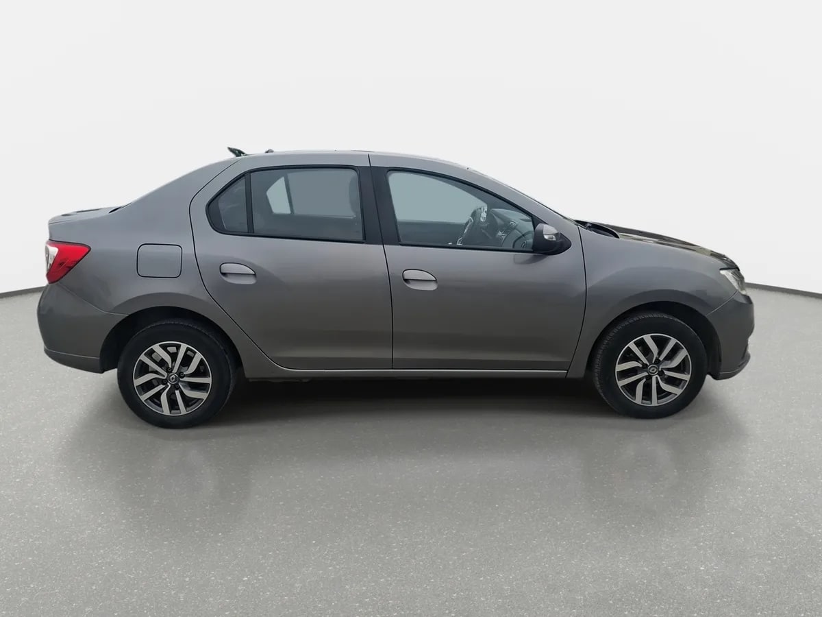 Renault Symbol 1.6 Intens Tech 4x2 Mt 4p año 2021
