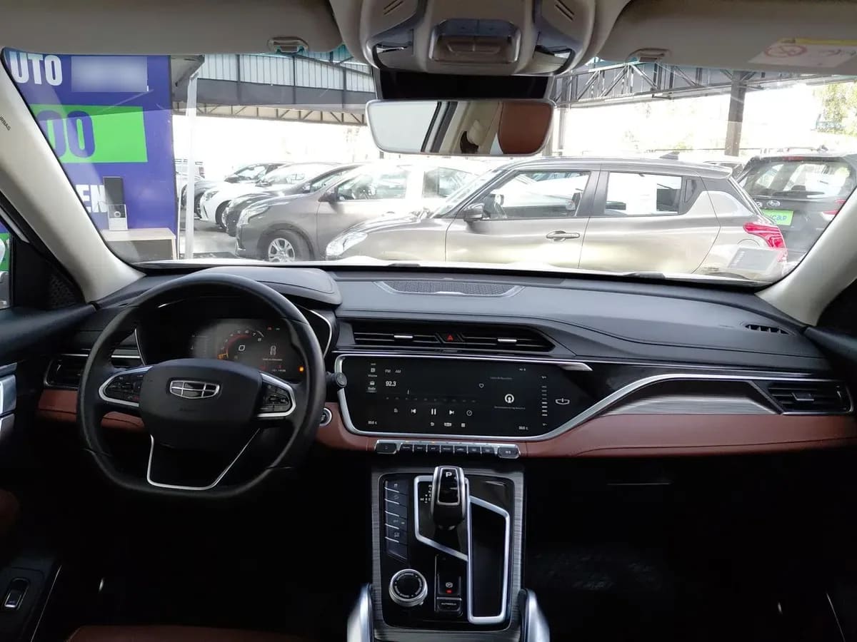 Geely Azkarra 1.5t Luxury 4x4 Dct 7at 5p año 2022