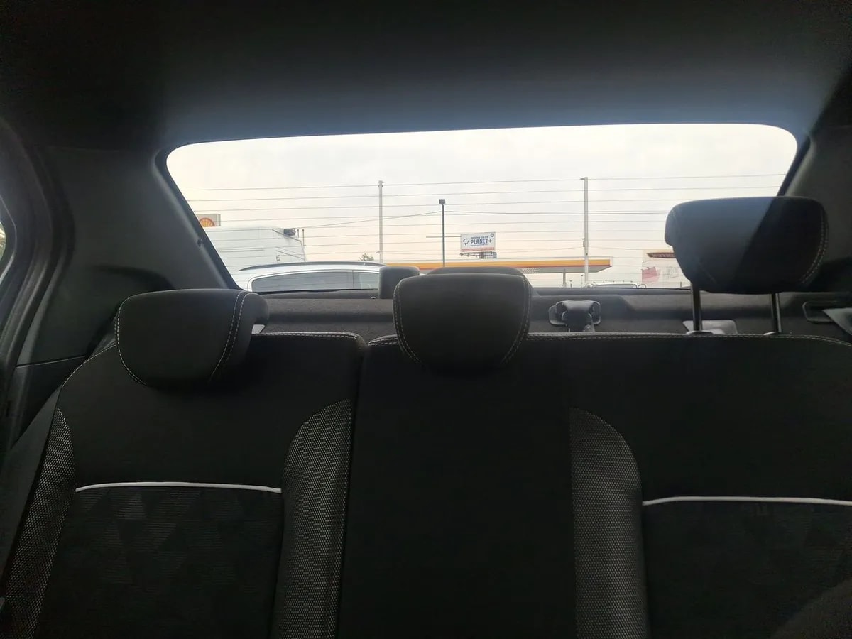 Renault Symbol 1.6 Intens Tech 4x2 Mt 4p año 2021