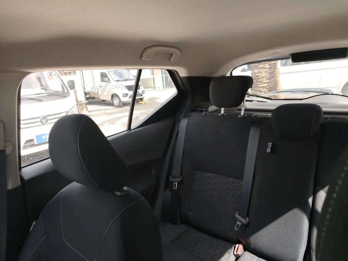 Nissan Kicks 1.6 Advance 4x2 Cvt At 5p año 2025