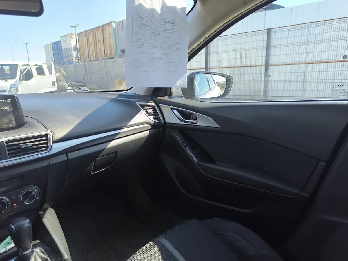 Mazda 3 2.0 V 4x2 Sdn Sunroof 6at 4p año 2017