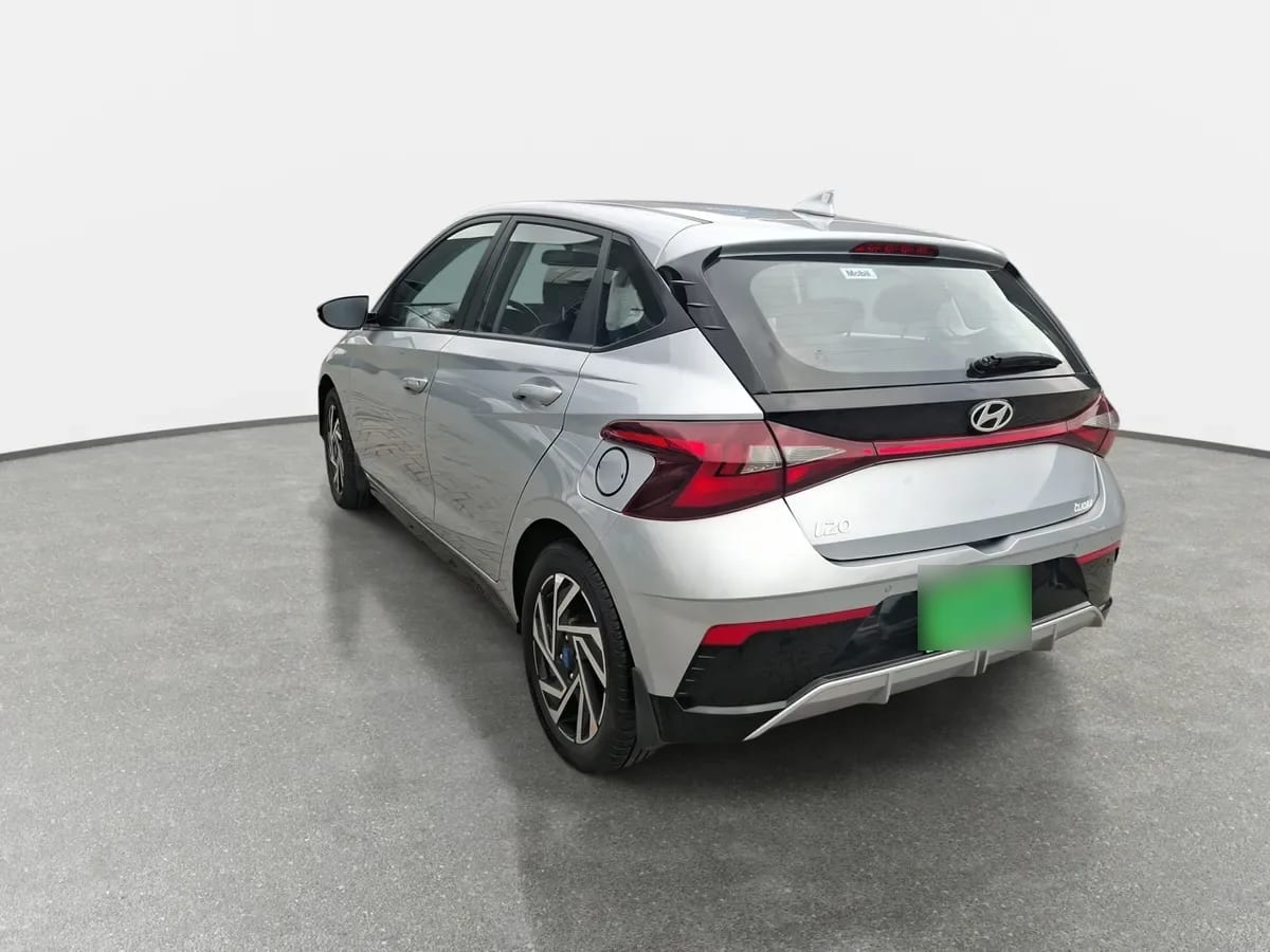 Hyundai I20 1.4 Plus Fl Bi3 4x2 Hb Mt 5p año 2025