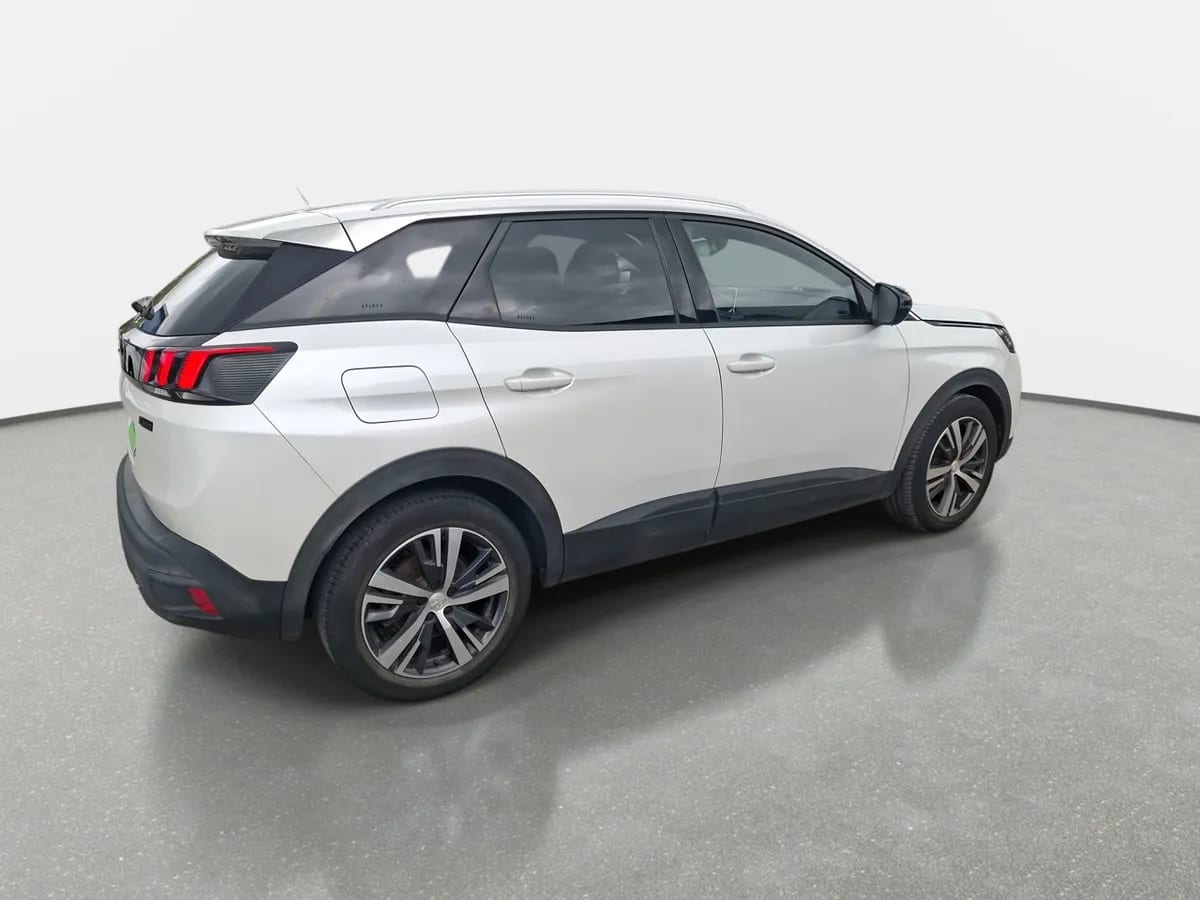 Peugeot 3008 1.2 Active Pack Puretech 130 4x2 Mt6 5p año 2023