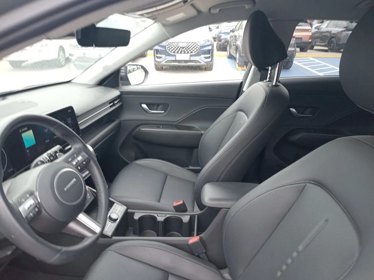 Hyundai Kona 1.6 Sx2 Design Hybrid 4x2 At 5p año 2026