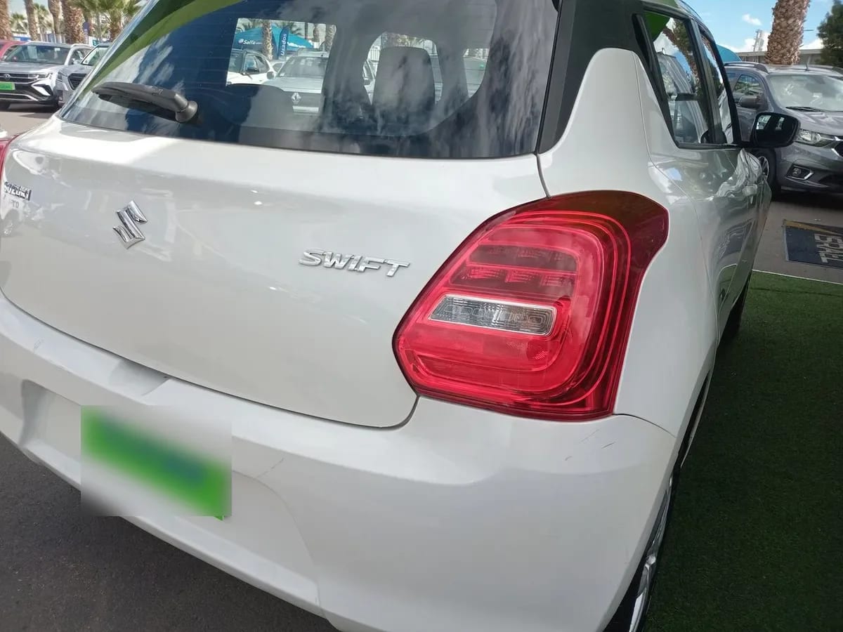 Suzuki Swift 1.2 Gl Sport 4x2 Hb Mt 5p año 2021