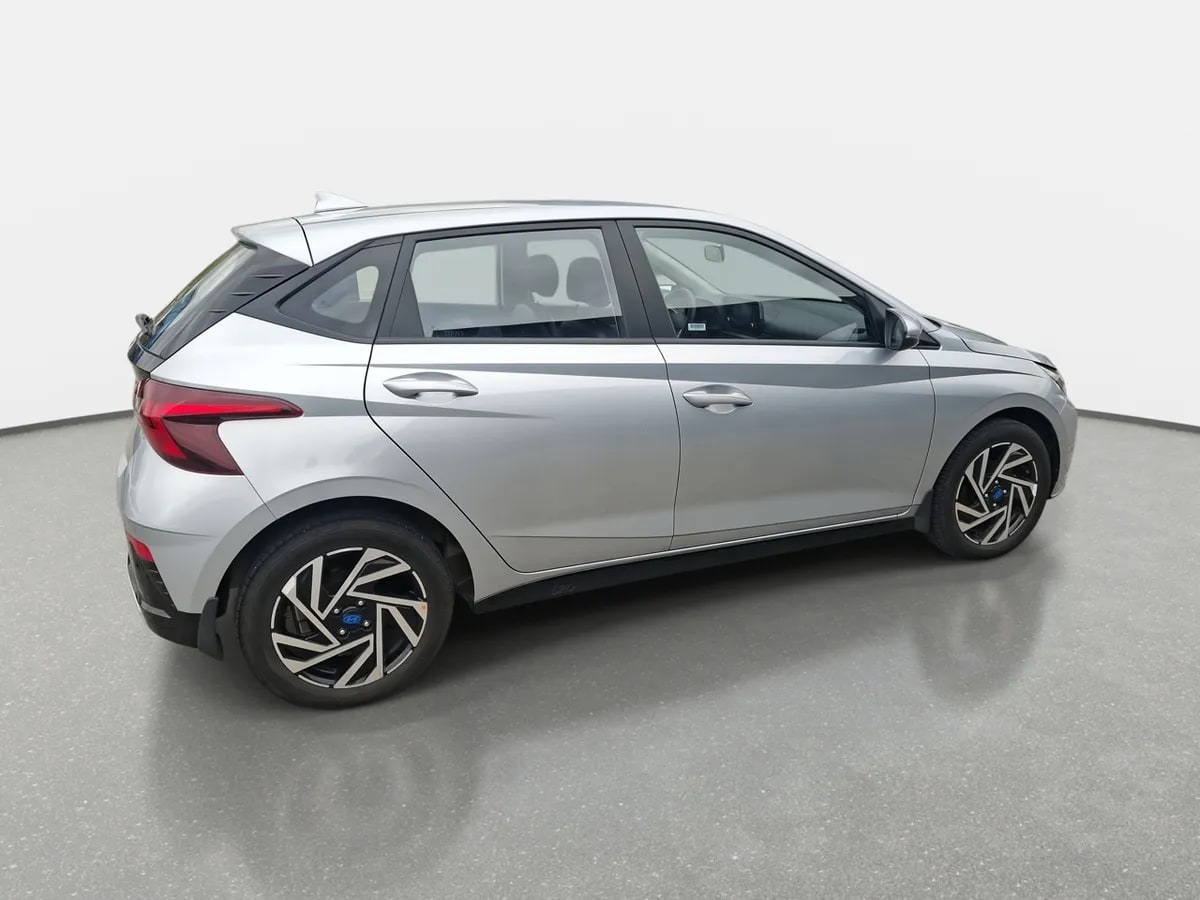 Hyundai I20 1.4 Plus Fl Bi3 4x2 Hb Mt 5p año 2025