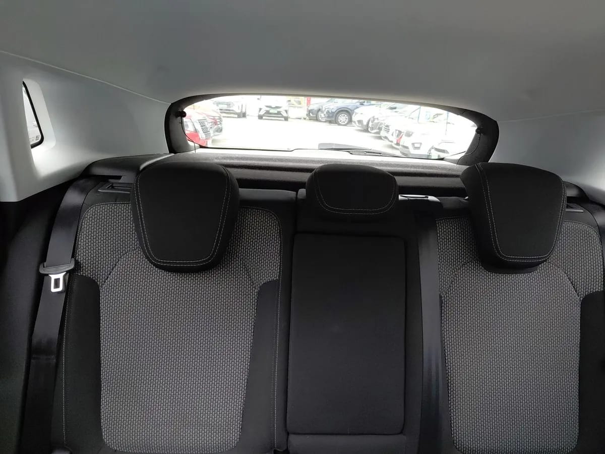 Opel Grandland 1.2t Dynamic 4x2 Mt6 5p año 2021