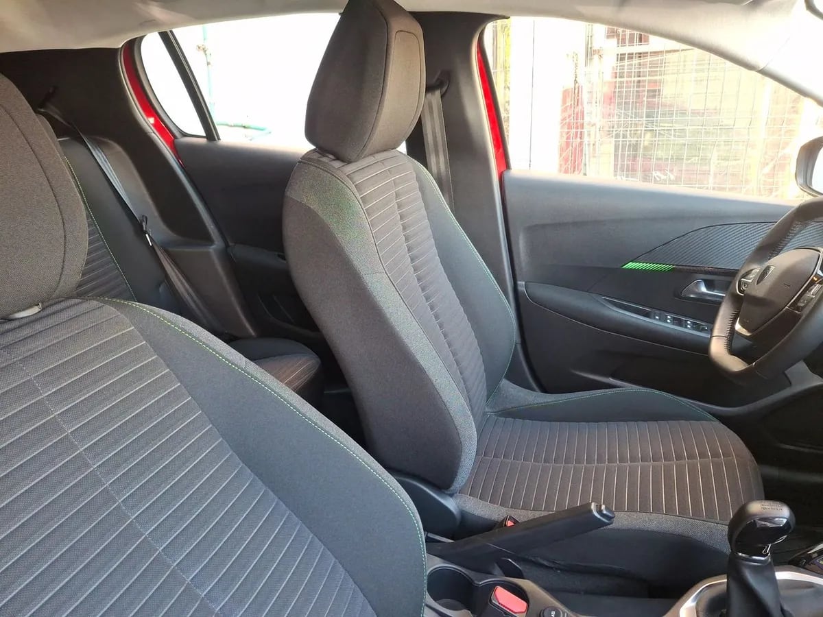 Peugeot 208 1.2 Mca Puretech 100 Active 4x2 Mt 5p año 2024