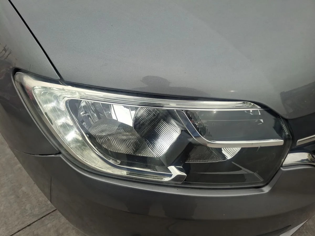 Renault Symbol 1.6 Intens Tech 4x2 Mt 4p año 2021
