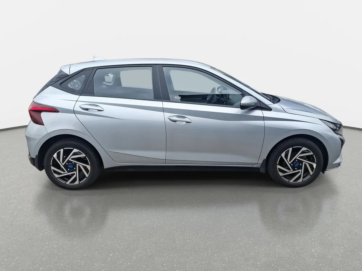 Hyundai I20 1.4 Plus Fl Bi3 4x2 Hb Mt 5p año 2025