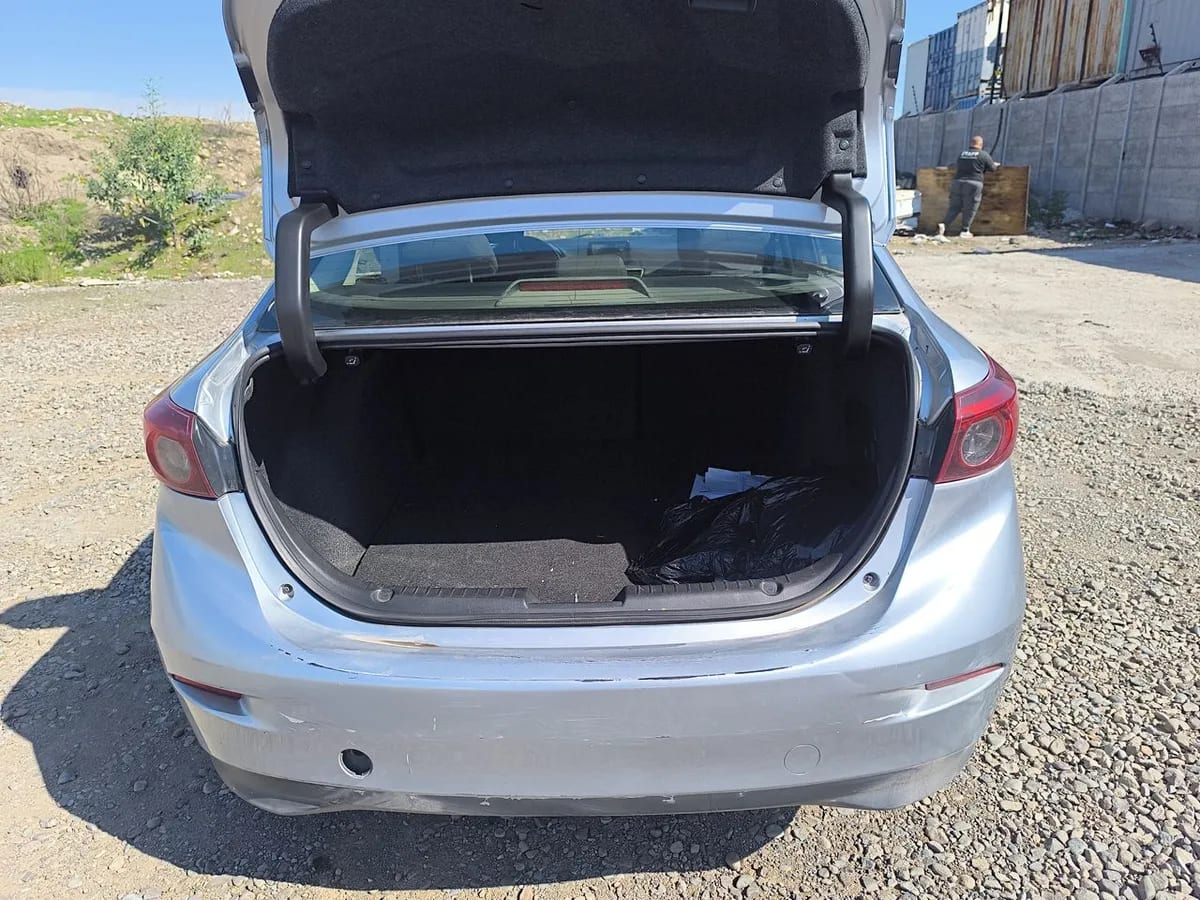 Mazda 3 2.0 V 4x2 Sdn Sunroof 6at 4p año 2017