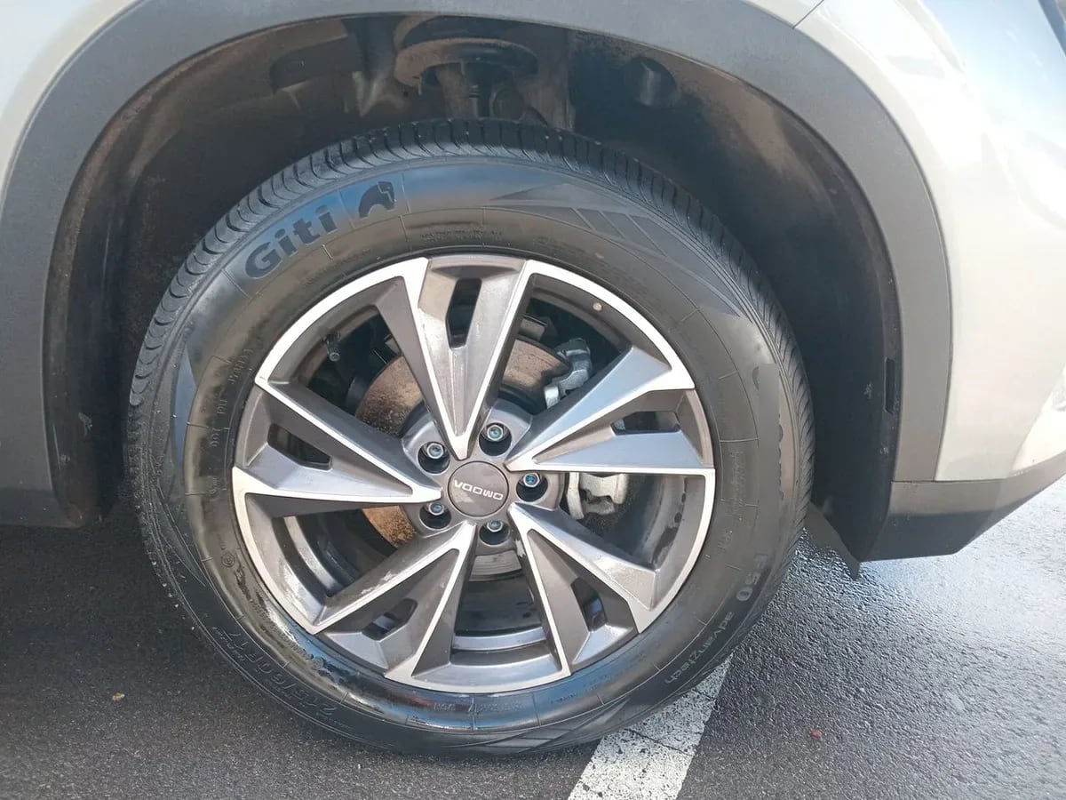 Omoda C5 1.5t Comfort 4x2 Cvt At 5p año 2026