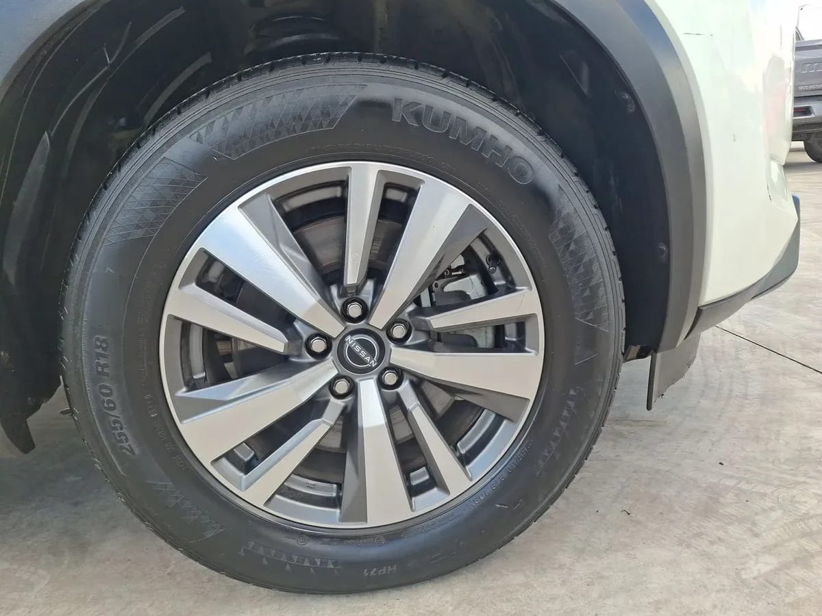 Nissan Pathfinder 3.5 Sense 2wd Cvt At 5p año 2024
