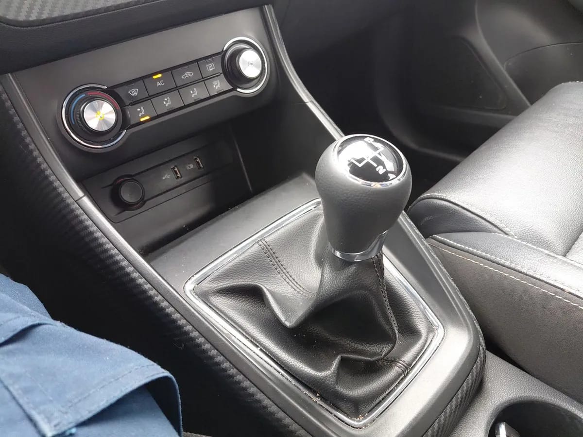 MG Mg Zs 1.5 Comfort 4x2 Mt 5p año 2023