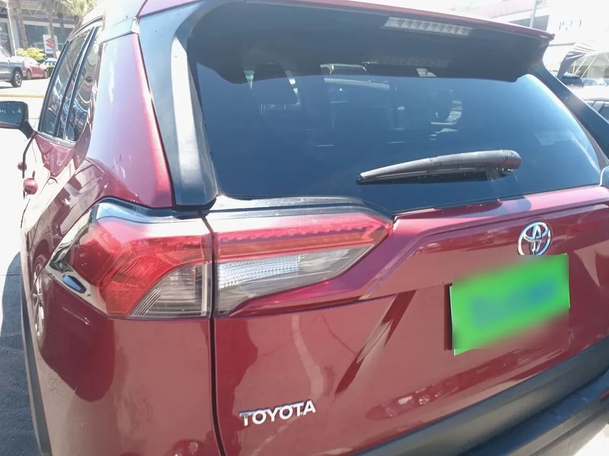 Toyota Rav 4 2.0 Xle 4x2 A20xle2c Cvt At 5p año 2021