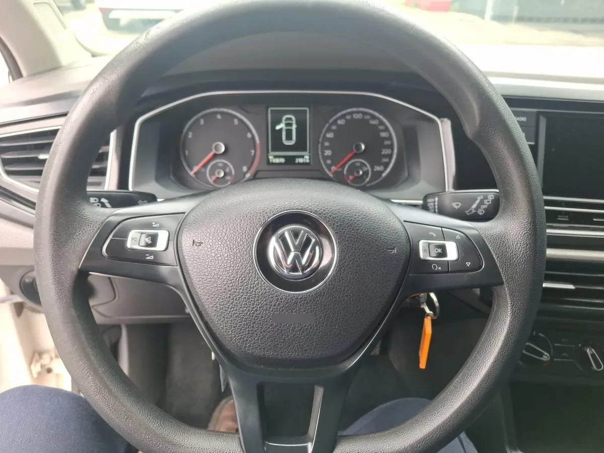 Volkswagen Polo 1.6 Comfortline 4x2 Mt5 5p año 2021