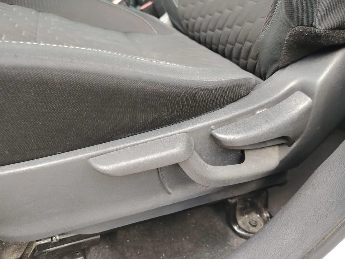 Nissan Kicks 1.6 Advance 4x2 Cvt At 5p año 2025