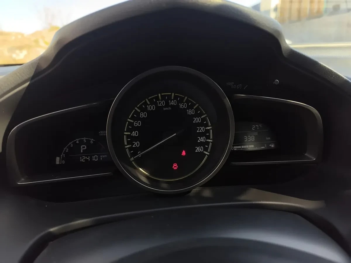 Mazda 3 2.0 V 4x2 Sdn Sunroof 6at 4p año 2017
