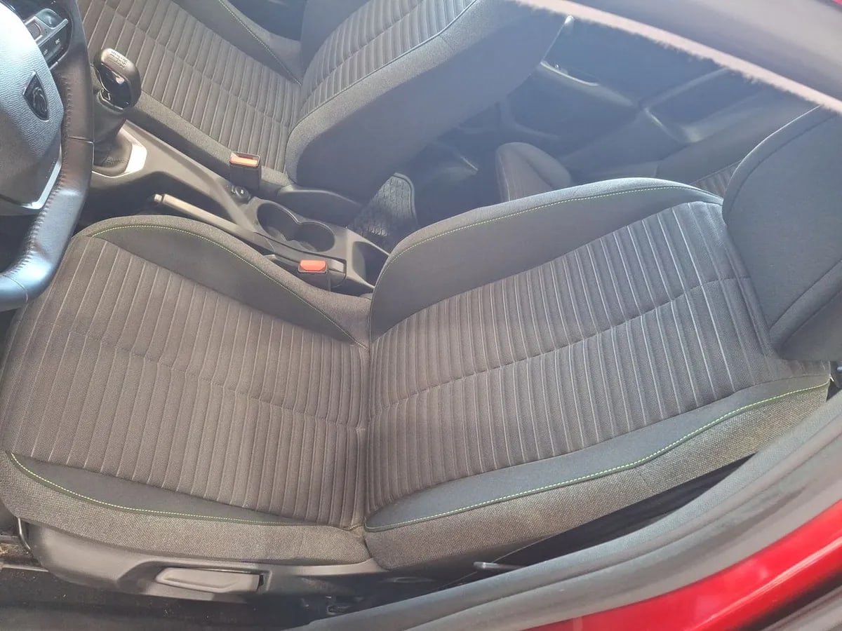 Peugeot 208 1.2 Mca Puretech 100 Active 4x2 Mt 5p año 2024
