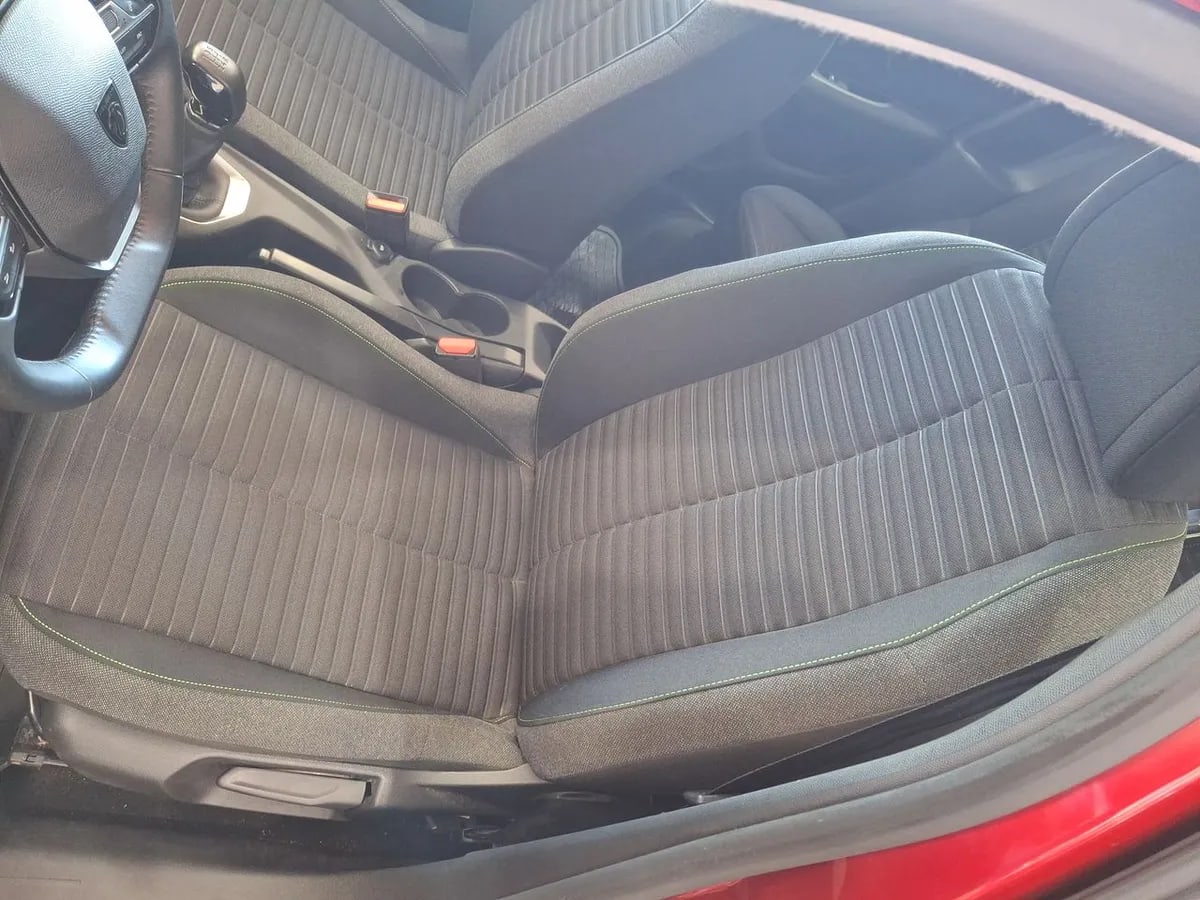 Peugeot 208 1.2 Mca Puretech 100 Active 4x2 Mt 5p año 2024