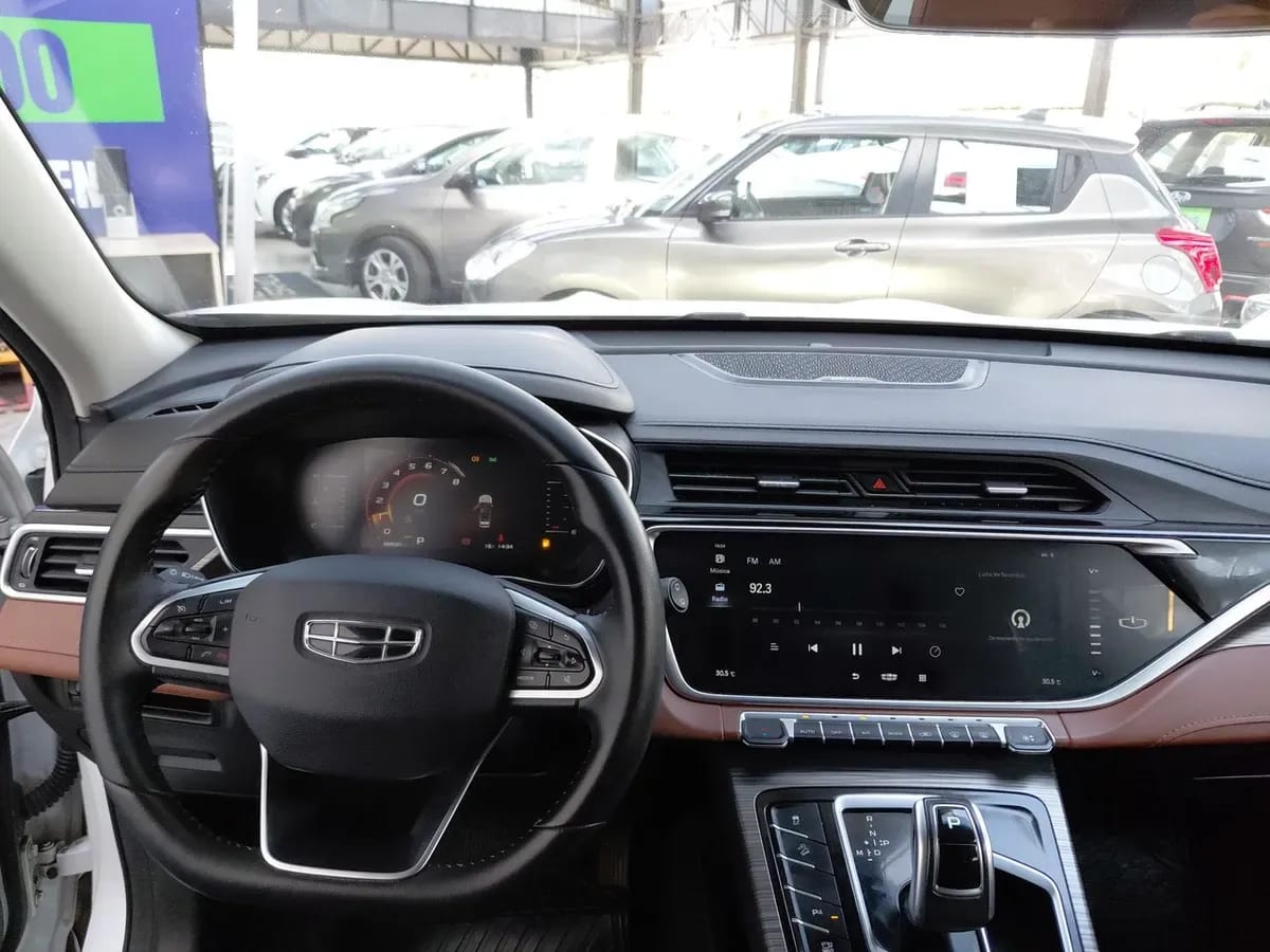 Geely Azkarra 1.5t Luxury 4x4 Dct 7at 5p año 2022