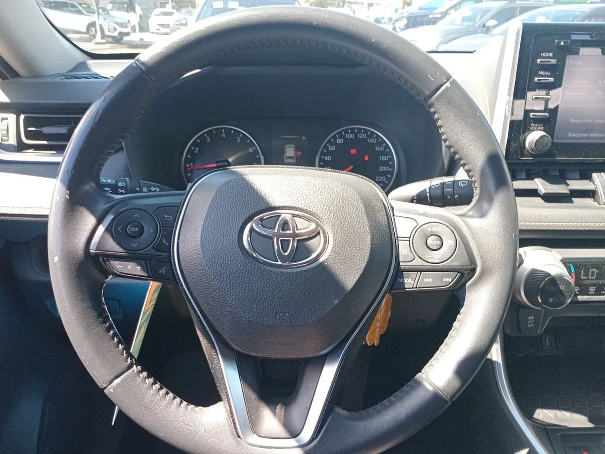 Toyota Rav 4 2.0 Xle 4x2 A20xle2c Cvt At 5p año 2021