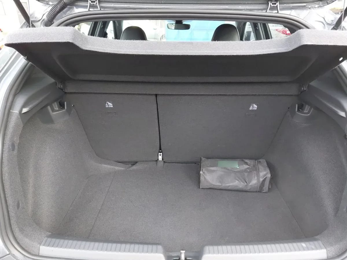 Volkswagen Tera 1.0 Tsi High 2wd At 5p año 2026