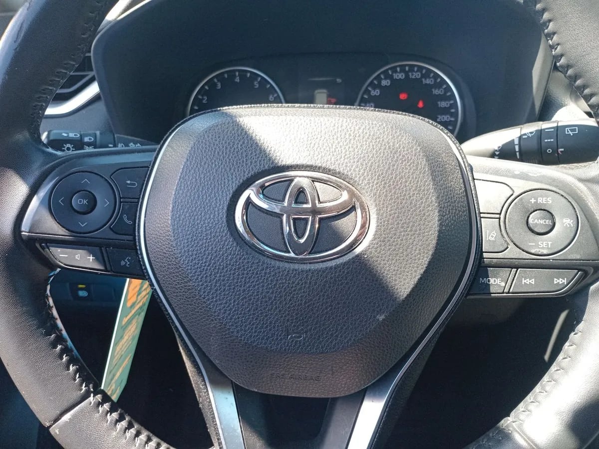 Toyota Rav 4 2.0 Xle 4x2 A20xle2c Cvt At 5p año 2021