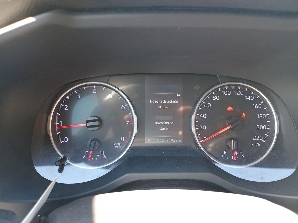 Toyota Rav 4 2.0 Xle 4x2 A20xle2c Cvt At 5p año 2021