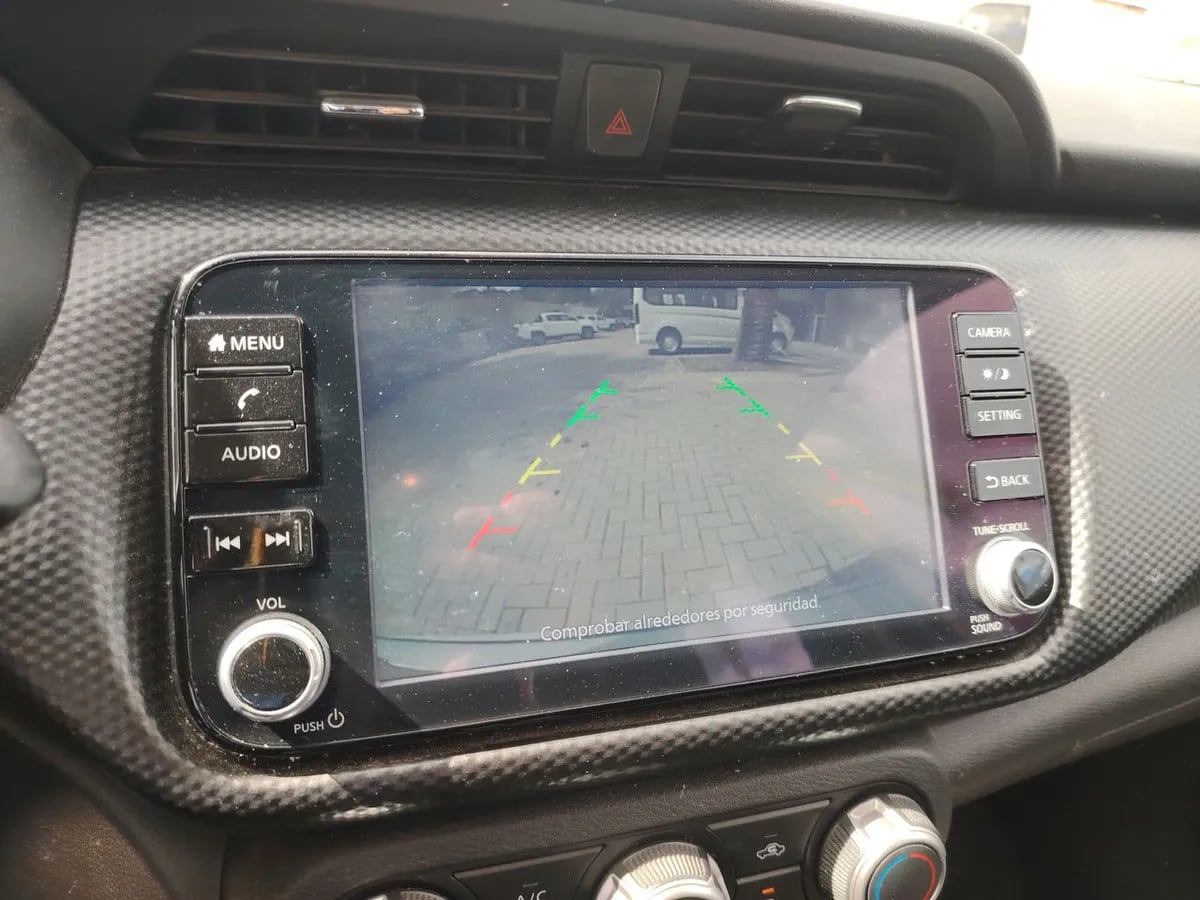 Nissan Kicks 1.6 Advance 4x2 Cvt At 5p año 2025