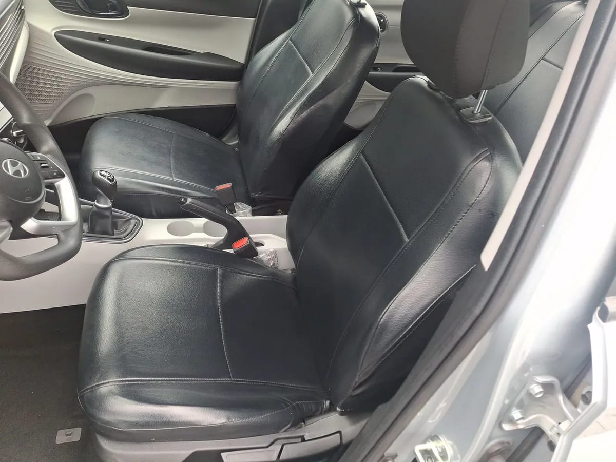 Hyundai I20 1.4 Plus Fl Bi3 4x2 Hb Mt 5p año 2025