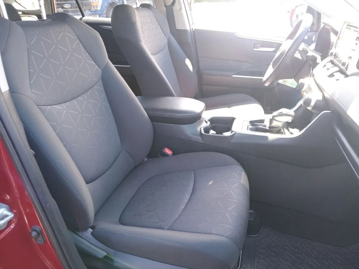 Toyota Rav 4 2.0 Xle 4x2 A20xle2c Cvt At 5p año 2021