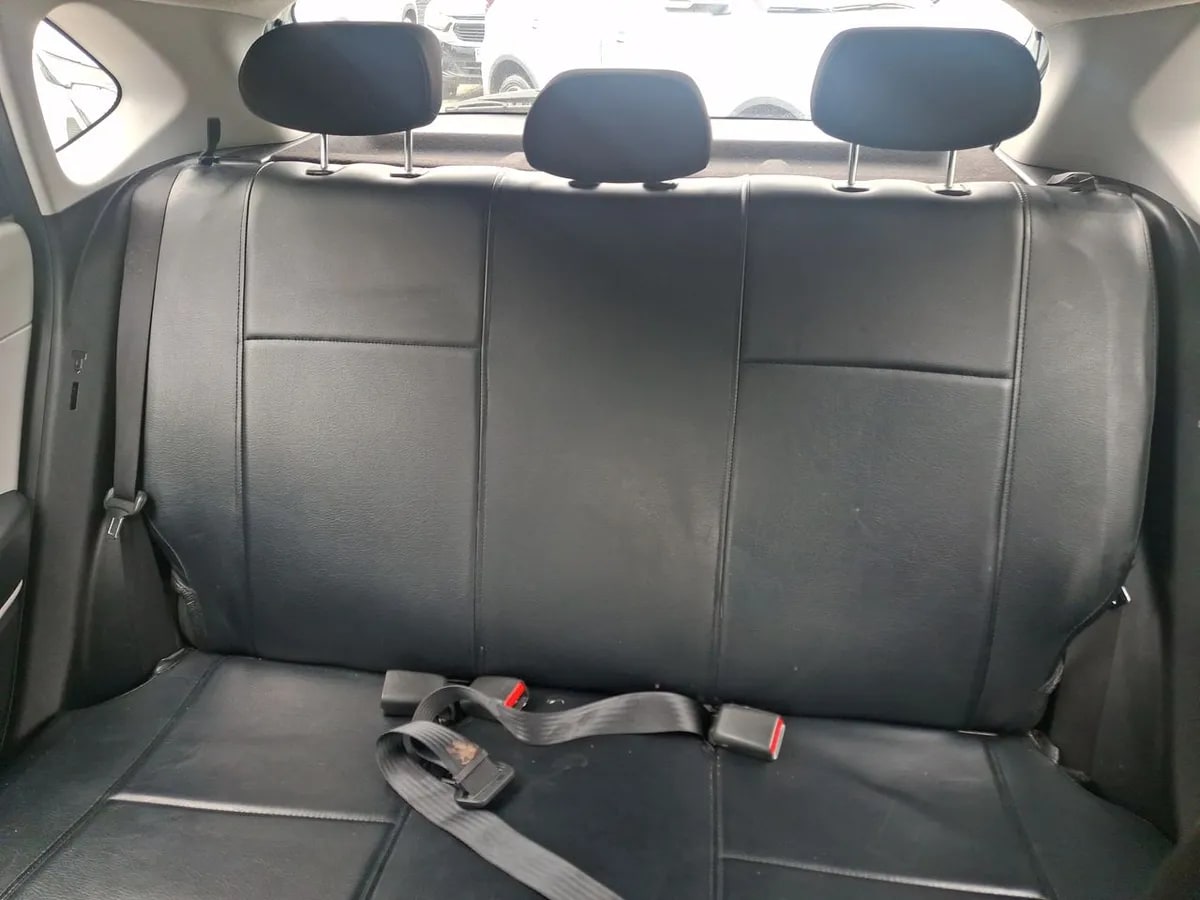 Hyundai I20 1.4 Plus Fl Bi3 4x2 Hb Mt 5p año 2025