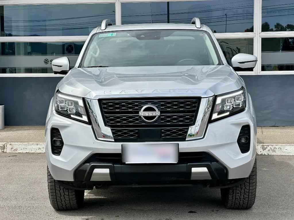 Nissan Navara Navara Dc 4x4 2.3tdi Le At año 2023