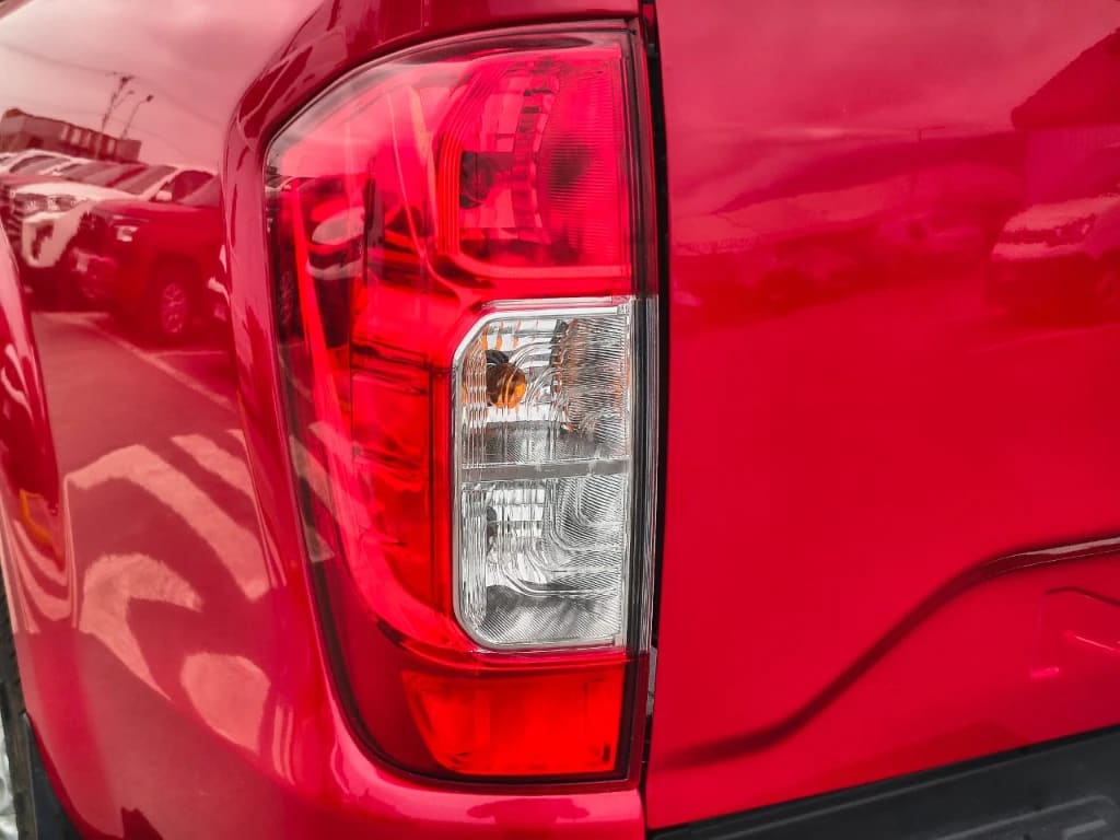 Nissan Navara Dc 4x2 2.3tdi Xe año 2023