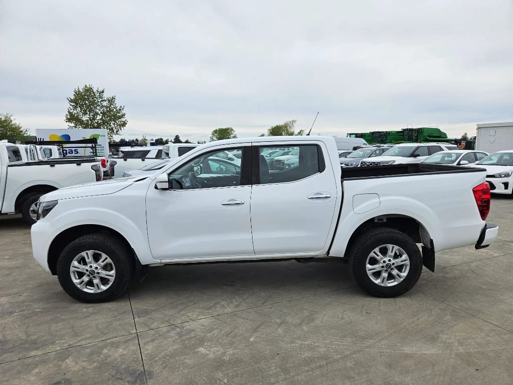 Nissan Navara Navara Dc 4x2 2.3tdi Xe año 2023