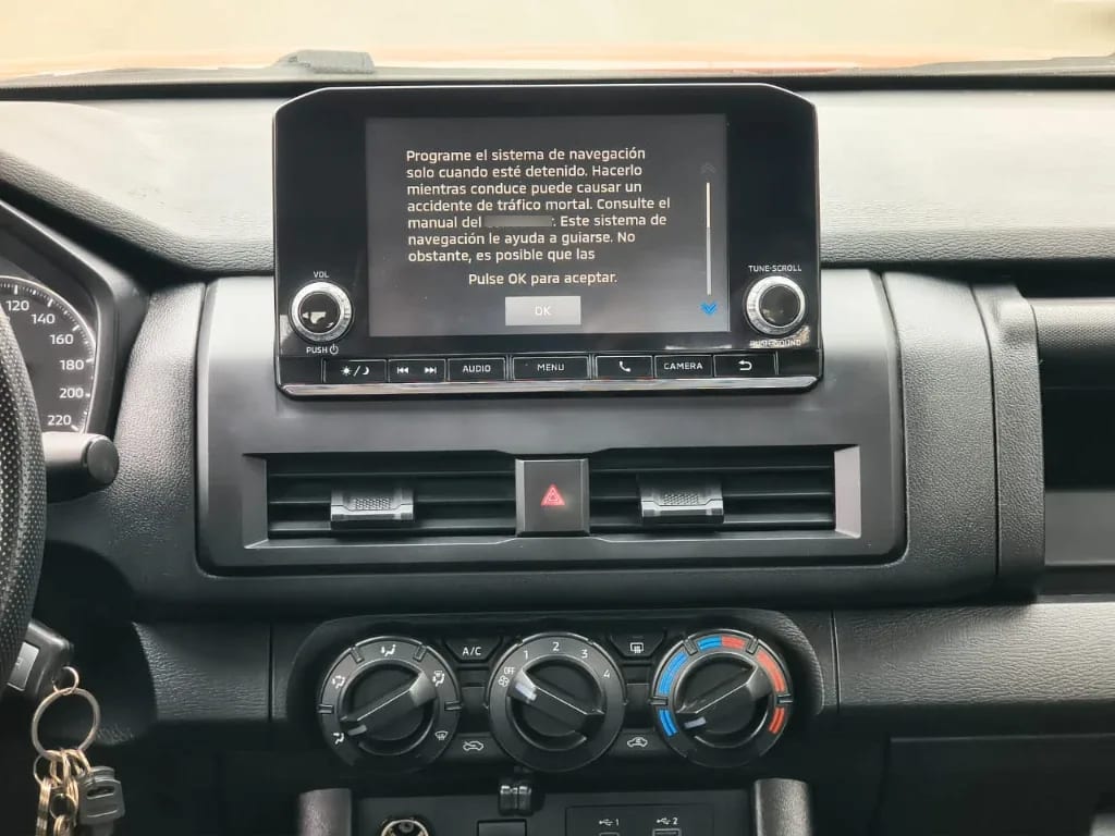 Mitsubishi L200 Katana D/c 2.4 Tdi Mt Xrt 4x4 año 2024