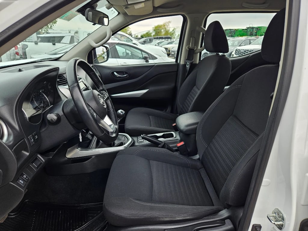 Nissan Navara Navara Dc 4x2 2.3tdi Xe año 2023