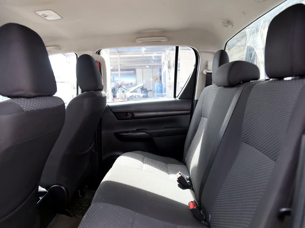 Toyota Hilux 2.4 Dx Diesel 4x4 año 2022