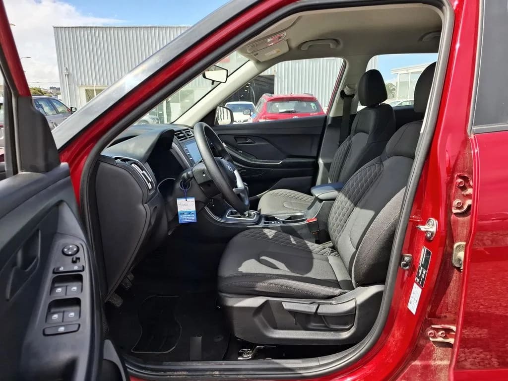 Hyundai Creta 1.5 Su2i Plus Mt año 2024