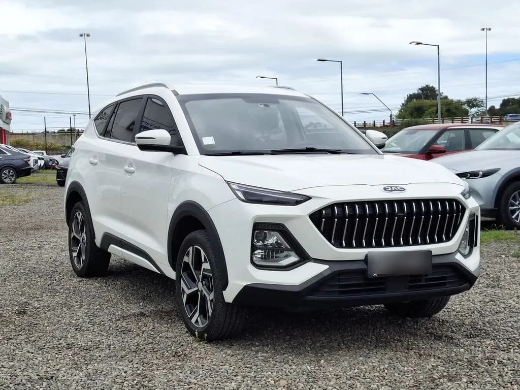 JAC Js8 Luxury 1.5 año 2023